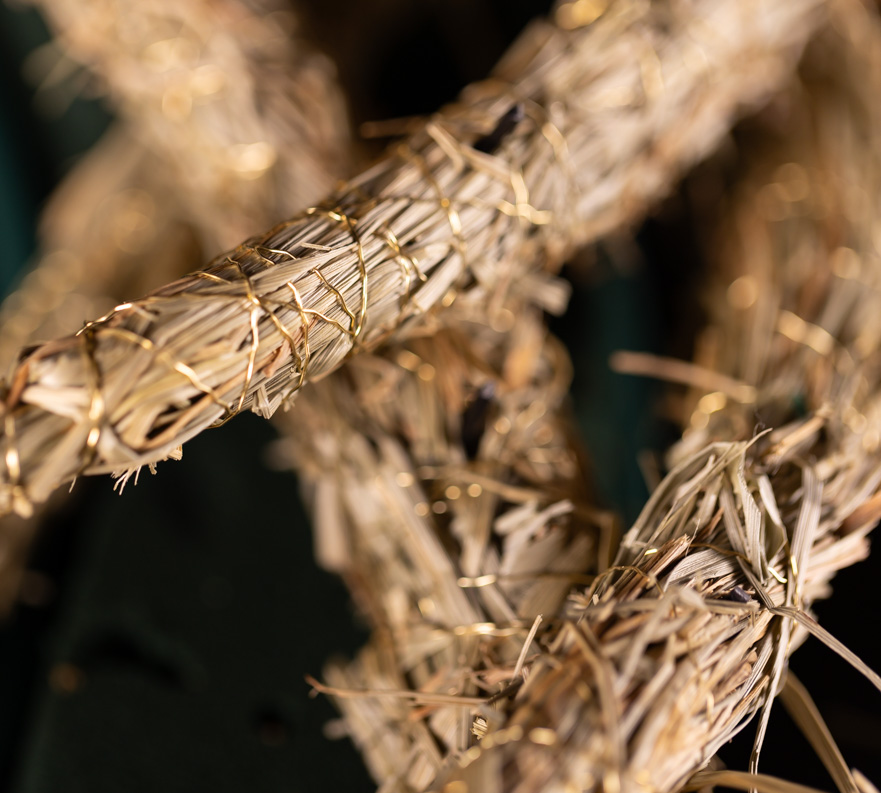 Straw wreath	