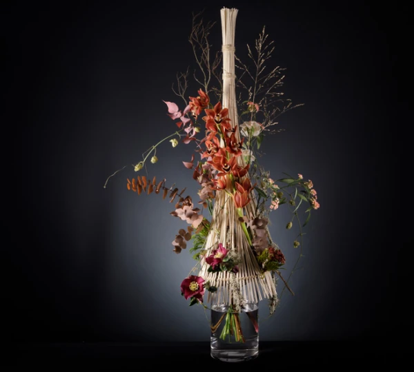 Midelino vertical bouquet